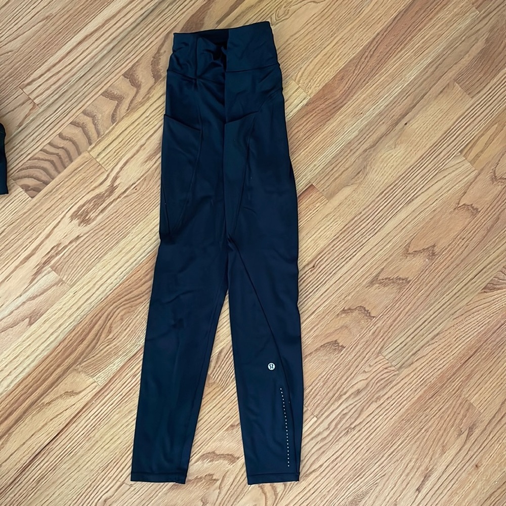 Lululemon run pants, pocket, size 6